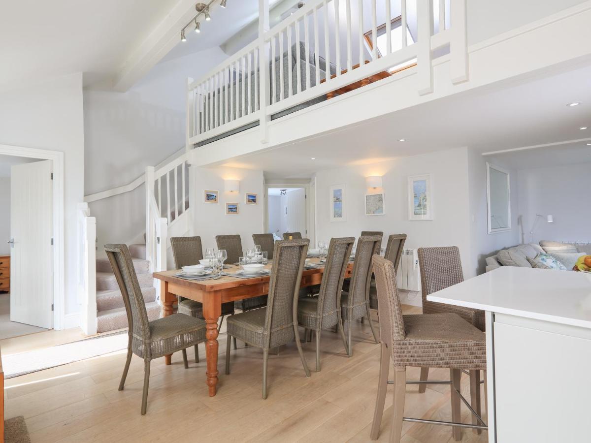 Keepers Lodge, Hillfield Village Дартмут Екстер'єр фото